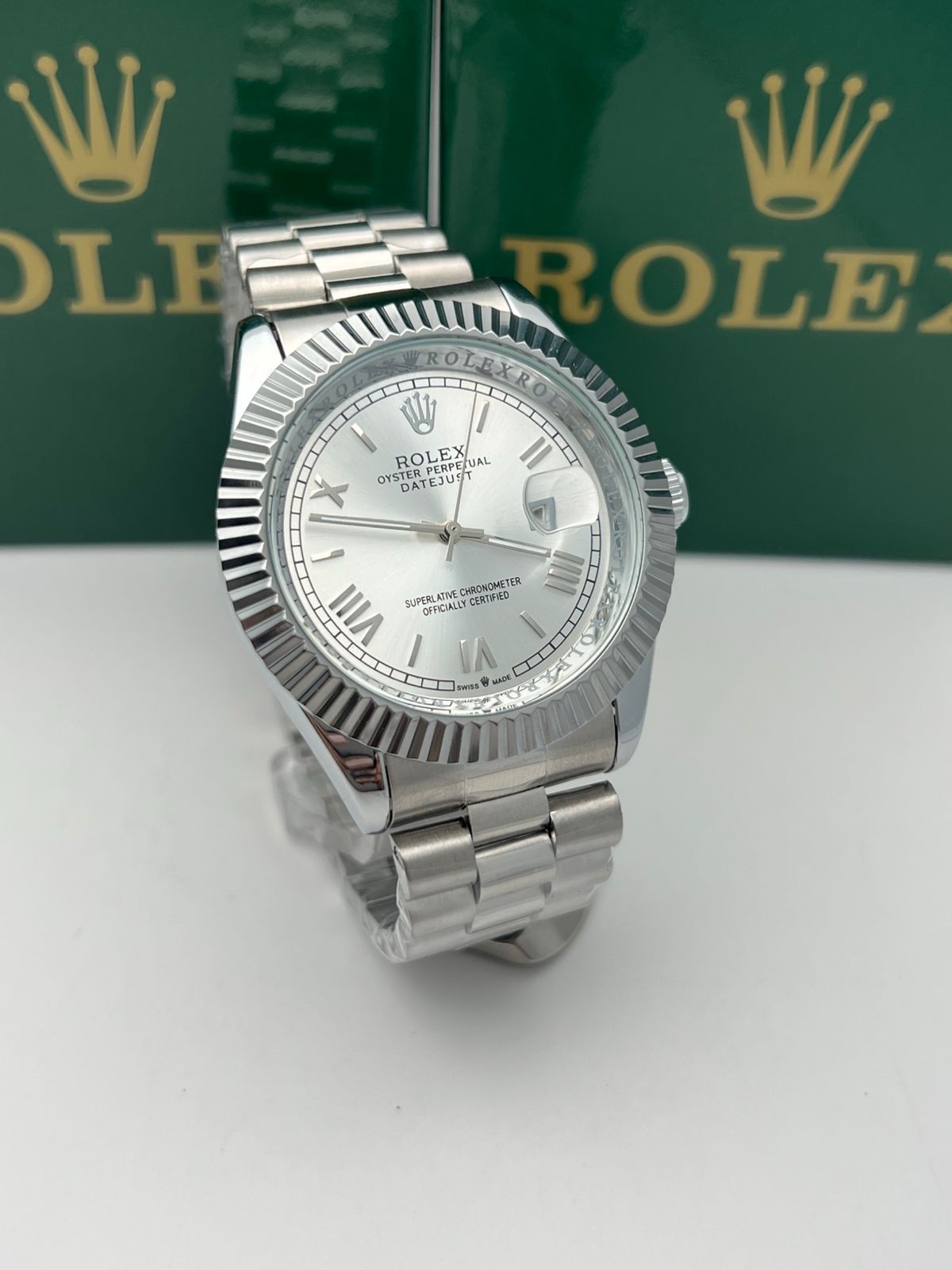 Rolex Datejust Plateado Fondo Blanco